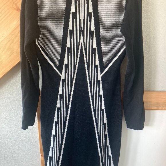 Ivanka Trump Sweater Dress in Black and White Geometric pattern - Wedding Guest - Picture 6 of 6